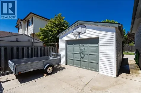 181 Bellingham Drive Hamilton ON L8V 4M7