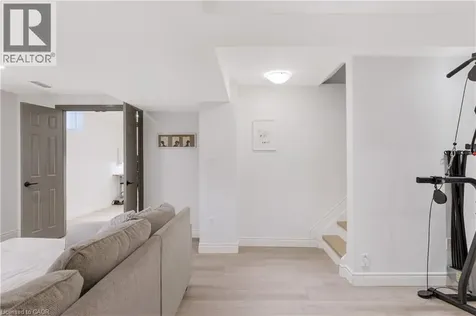 2277 Blue Oak Circle Oakville ON L6M 5J4