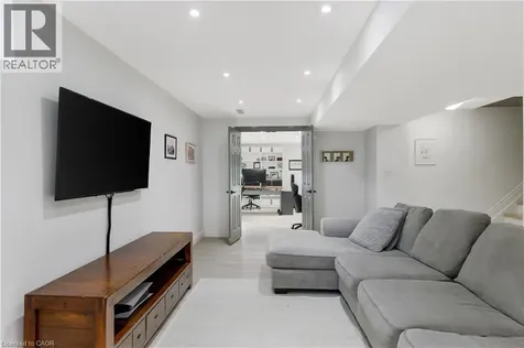 2277 Blue Oak Circle Oakville ON L6M 5J4