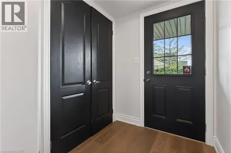 160 Truedell Circle Waterdown ON L8B 0T1