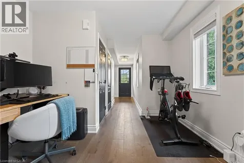 160 Truedell Circle Waterdown ON L8B 0T1