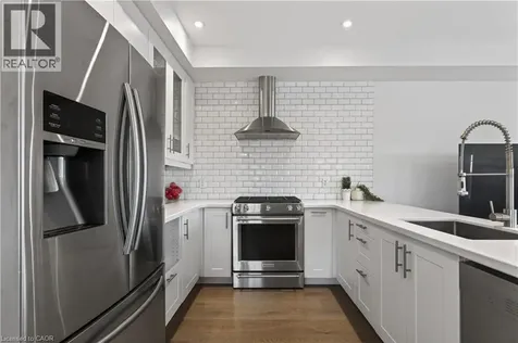 160 Truedell Circle Waterdown ON L8B 0T1