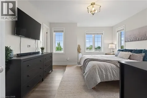 160 Truedell Circle Waterdown ON L8B 0T1