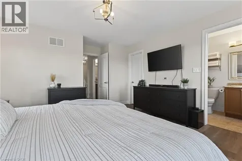 160 Truedell Circle Waterdown ON L8B 0T1