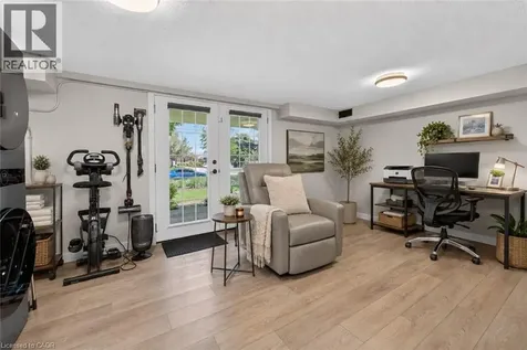 91 Livingston Avenue Grimsby ON L3M 1L4
