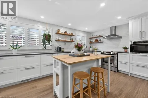 91 Livingston Avenue Grimsby ON L3M 1L4