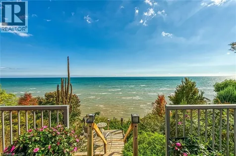 2023 Maple Boulevard Port Dover ON N0A 1N2