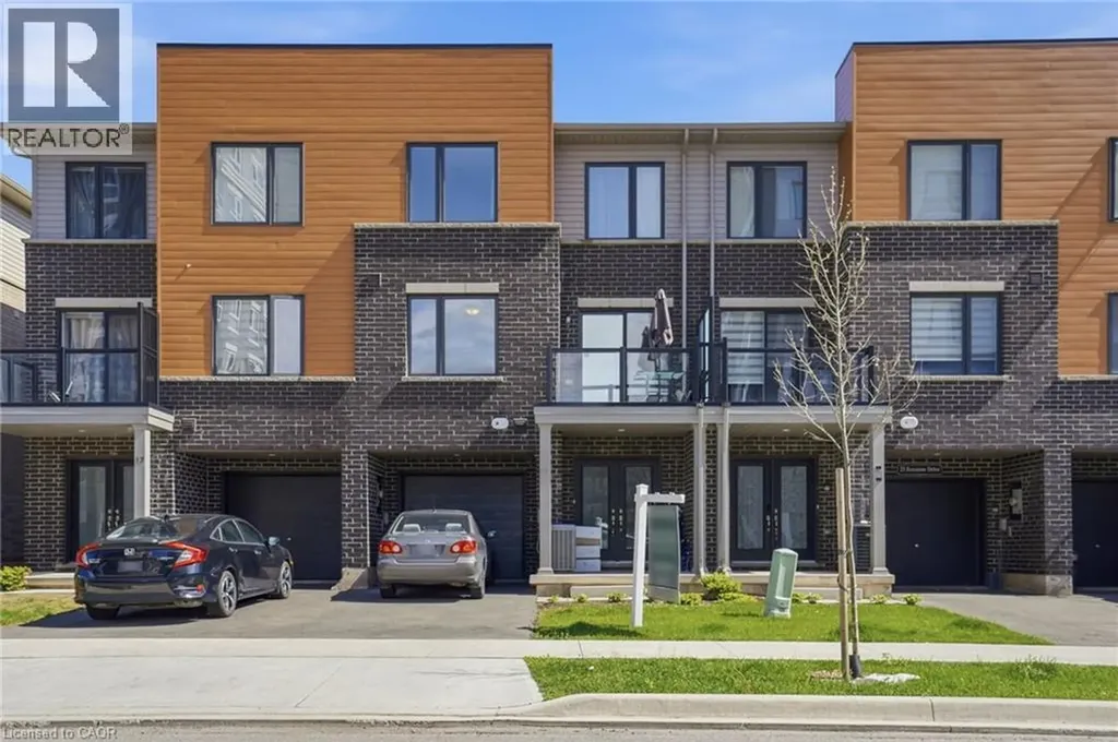 19 Roxanne Drive Hamilton ON L8H 0B6