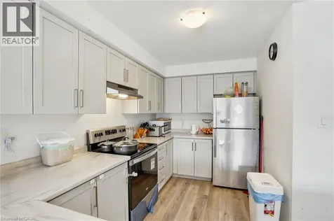 19 Roxanne Drive Hamilton ON L8H 0B6