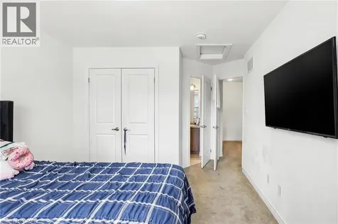 19 Roxanne Drive Hamilton ON L8H 0B6