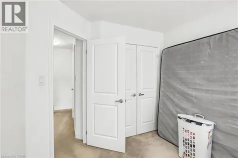 19 Roxanne Drive Hamilton ON L8H 0B6