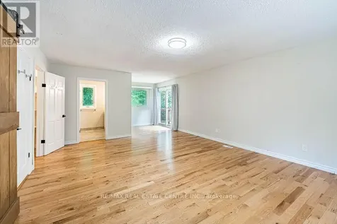 563 6th Concession Road West Hamilton ON L8B 1N2