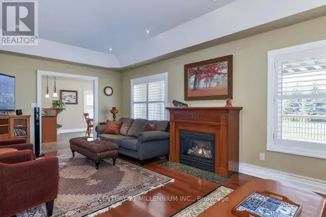 8 Castlewood Court Caledon ON L7K 0C1