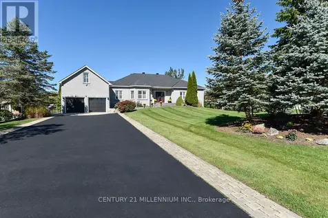 8 Castlewood Court Caledon ON L7K 0C1