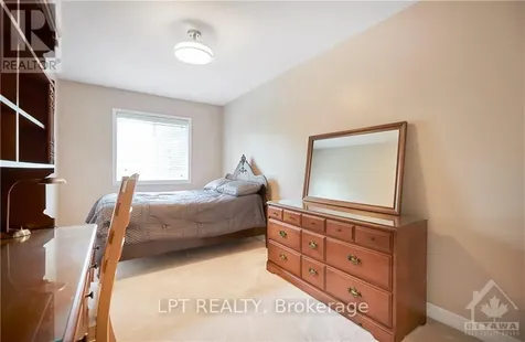 83 Corsica Private Ottawa ON K1G 5Y2