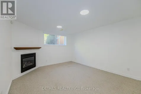 134 Tacom Circle Ottawa ON K2G 4R1