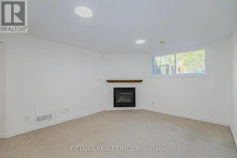 134 Tacom Circle Ottawa ON K2G 4R1