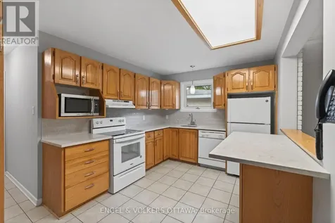 62 Wigan Drive Ottawa ON K2E 6L1