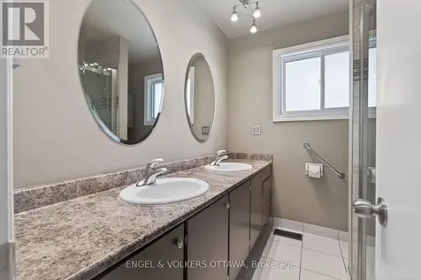 62 Wigan Drive Ottawa ON K2E 6L1
