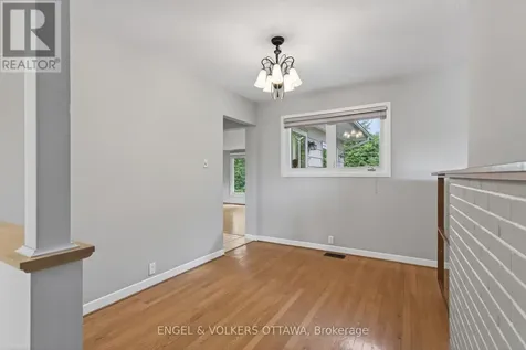 62 Wigan Drive Ottawa ON K2E 6L1