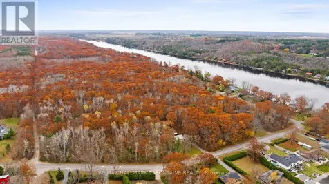 881 Bayview Drive Ottawa ON K0A 3M0