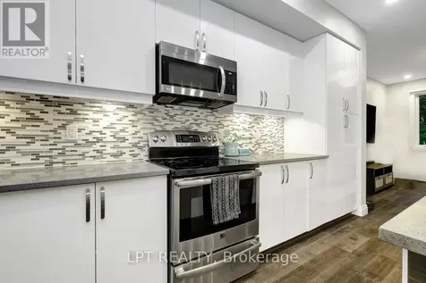 319 Glynn Avenue Ottawa ON K1K 1R9
