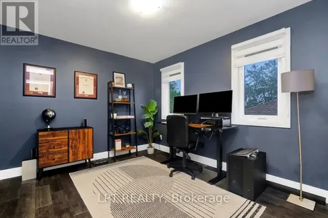 319 Glynn Avenue Ottawa ON K1K 1R9
