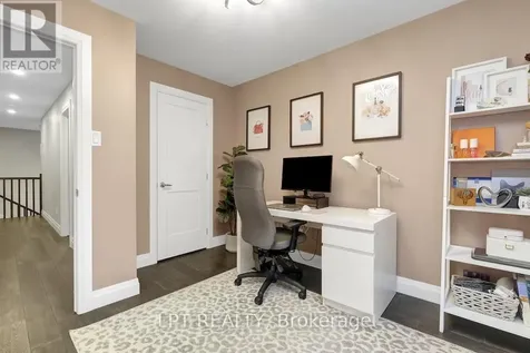 319 Glynn Avenue Ottawa ON K1K 1R9