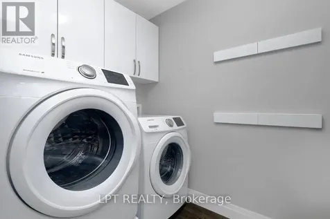 319 Glynn Avenue Ottawa ON K1K 1R9