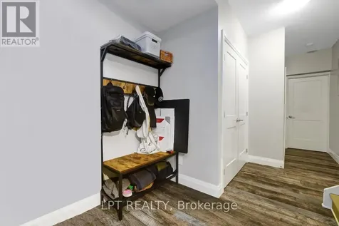 319 Glynn Avenue Ottawa ON K1K 1R9