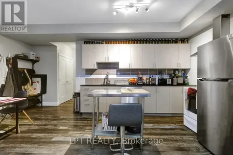 319 Glynn Avenue Ottawa ON K1K 1R9
