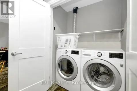 319 Glynn Avenue Ottawa ON K1K 1R9