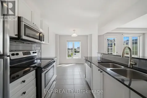 429 Rosingdale Street Ottawa ON K2M 0L8