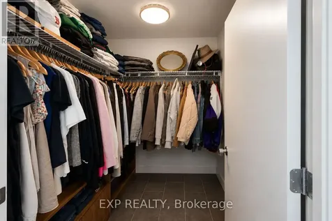 108 Third Avenue Ottawa ON K1S 2J8