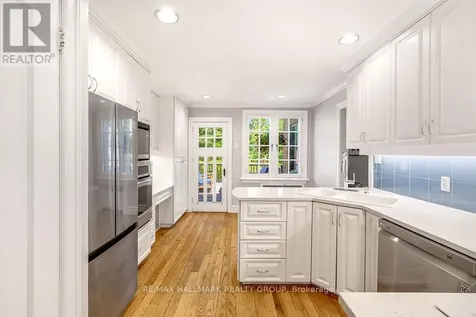 379 Hamilton Avenue South Ottawa ON K1Y 1C8