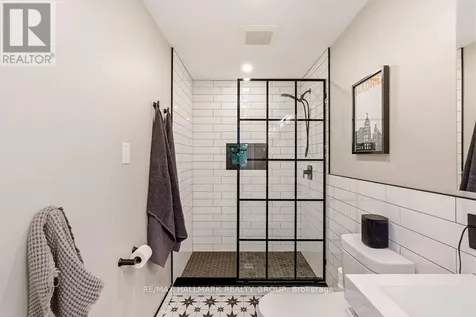 379 Hamilton Avenue South Ottawa ON K1Y 1C8