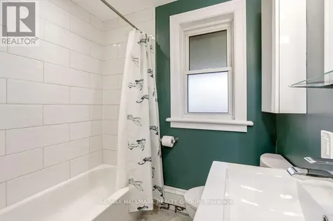 379 Hamilton Avenue South Ottawa ON K1Y 1C8