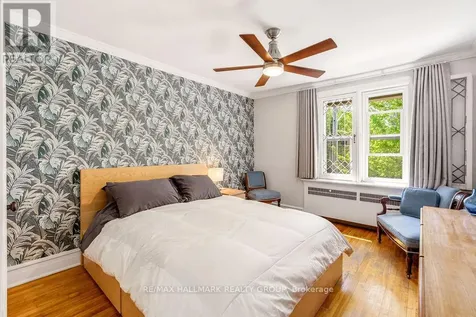 379 Hamilton Avenue South Ottawa ON K1Y 1C8