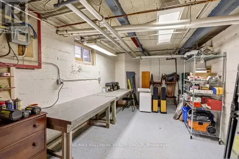 379 Hamilton Avenue South Ottawa ON K1Y 1C8