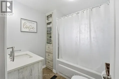3071 Young Street Clarence-rockland ON K0A 2A0