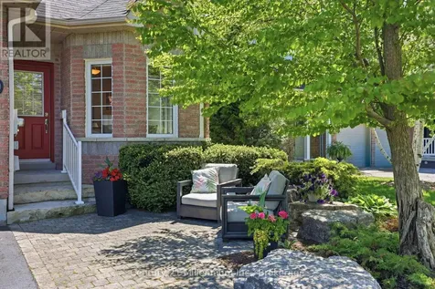 18 Thomas Drive Collingwood ON L9Y 0A6