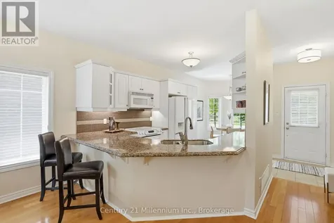 18 Thomas Drive Collingwood ON L9Y 0A6