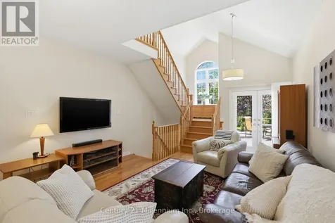 18 Thomas Drive Collingwood ON L9Y 0A6