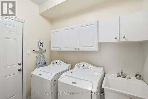 18 Thomas Drive Collingwood ON L9Y 0A6