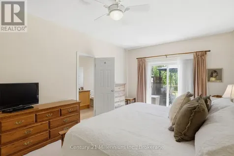 18 Thomas Drive Collingwood ON L9Y 0A6