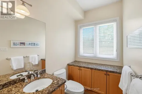 18 Thomas Drive Collingwood ON L9Y 0A6