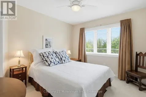 18 Thomas Drive Collingwood ON L9Y 0A6