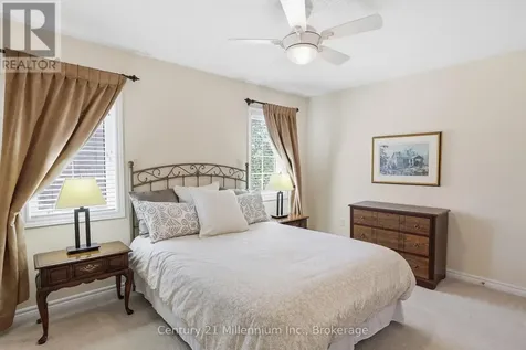 18 Thomas Drive Collingwood ON L9Y 0A6
