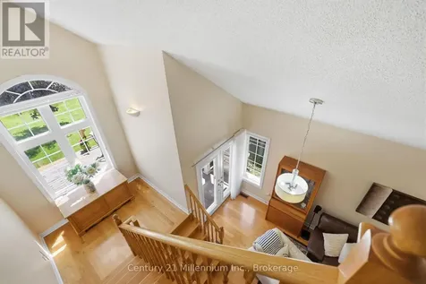 18 Thomas Drive Collingwood ON L9Y 0A6
