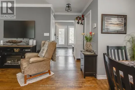 27 Don Street Penetanguishene ON L9M 1E5
